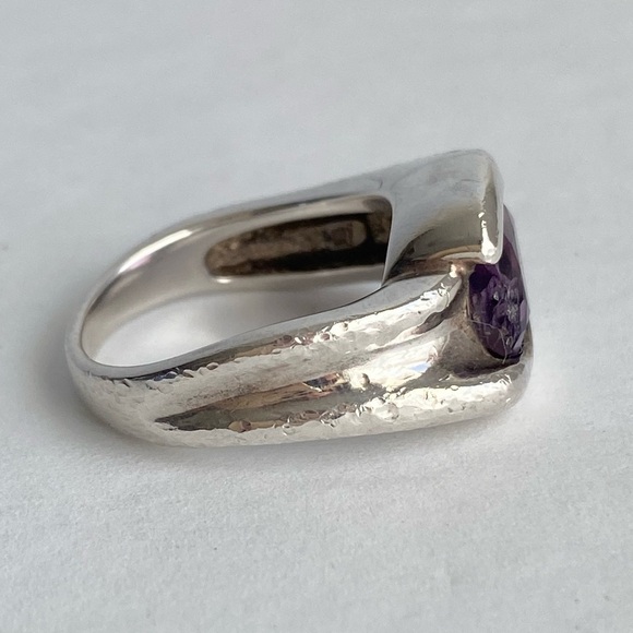 Vintage Cocktail Ring Amethyst Sterling Silver Bypass Band Purple Gemstone 7.75 - Picture 3 of 11